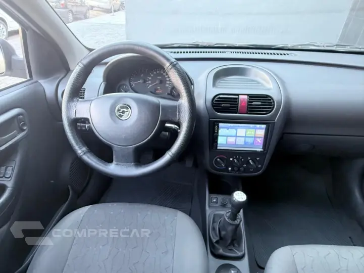 CORSA 1.8 MPFI Sedan 8V
