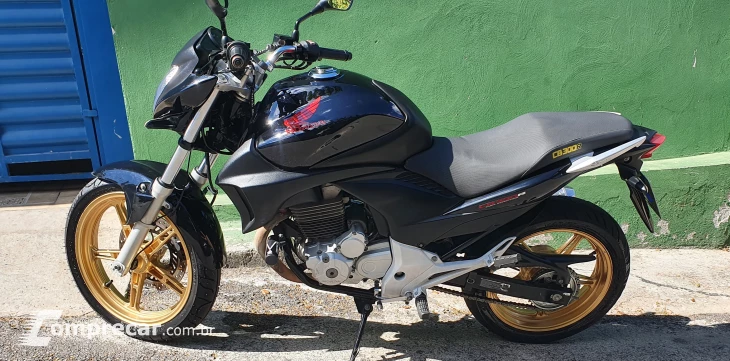 CB300R