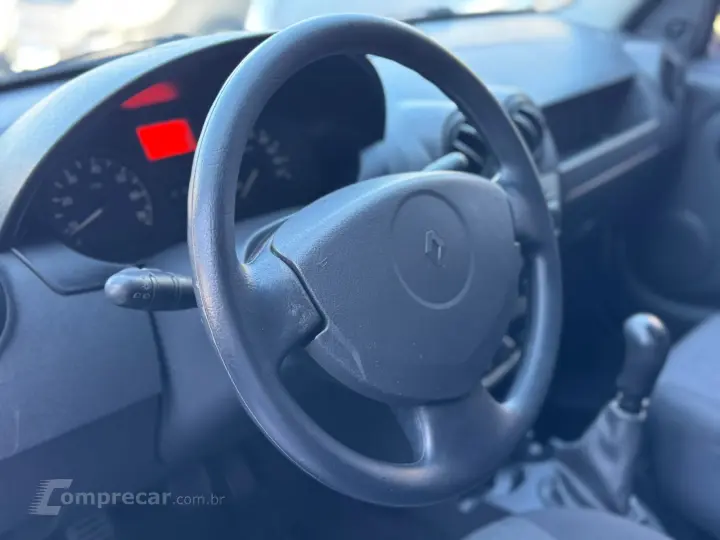 LOGAN 1.6 Expression 8V