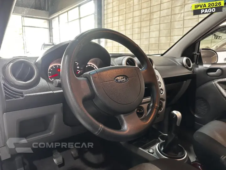 FIESTA 1.6 ROCAM SE SEDAN 8V FLEX 4P MANUAL