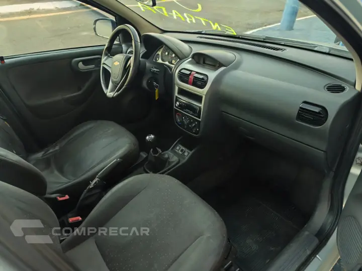 CORSA 1.4 MPFI Premium Sedan 8V