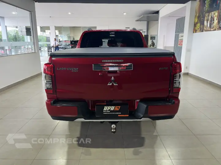 L200 TRITON 2.4 16V Turbo Sport HPE CD 4X4