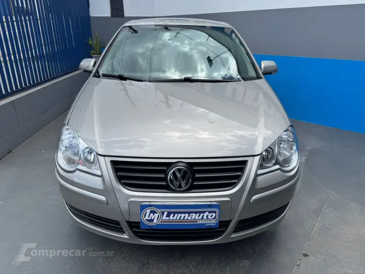 POLO SEDAN 1.6 MI Comfortline 8V