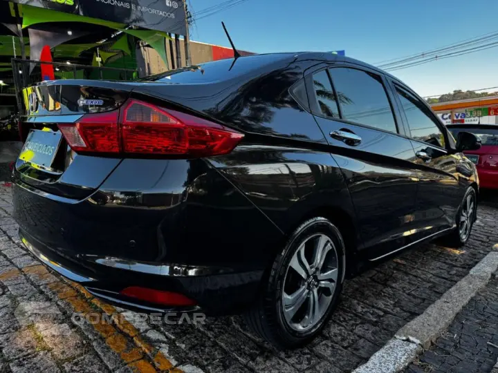 CITY Sedan EX 1.5 Flex 16V 4p Aut.