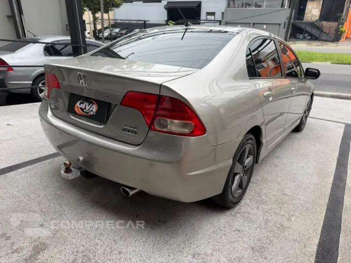 Civic Sedan LXS 1.8/1.8 Flex 16V Mec. 4p