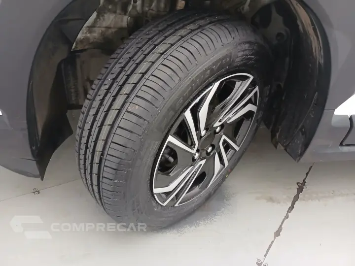 SPIN 1.8 LT 8V FLEX 4P AUTOMÁTICO