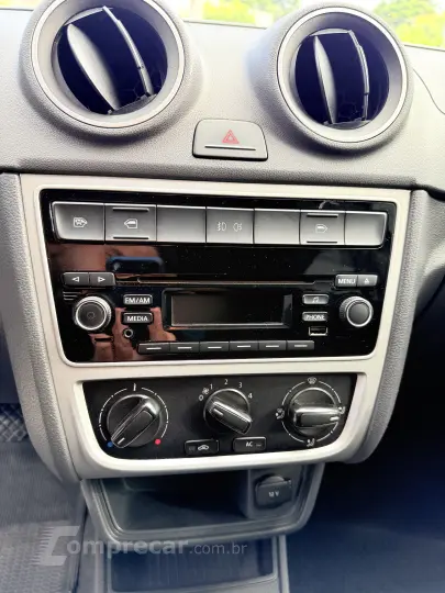 VOYAGE 1.0 12V MPI Totalflex Trendline