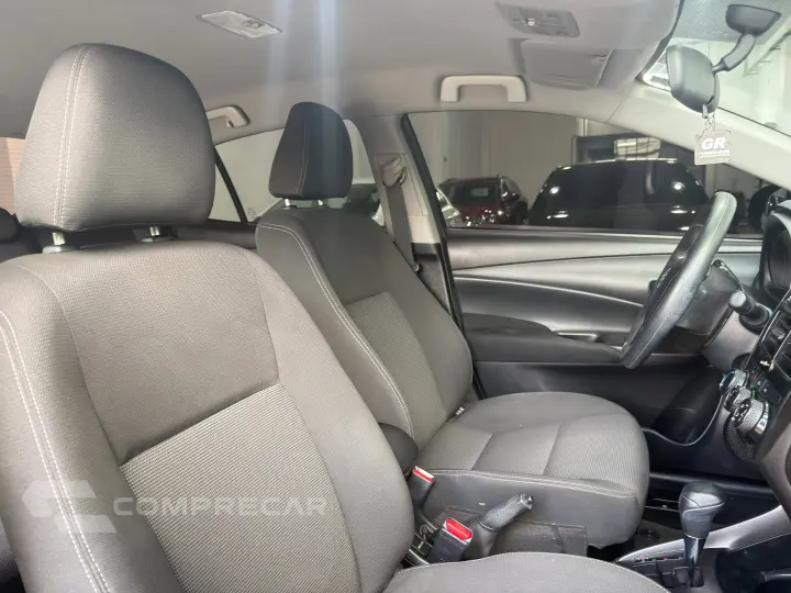 YARIS 1.5 16V Sedan XL