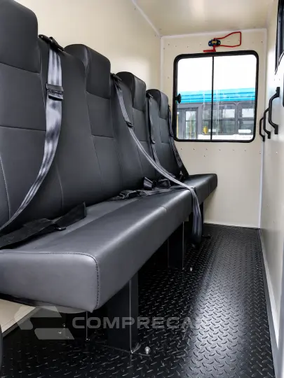 Delivery Express 2.8 Prime Diesel (Carroceria + Cabine suple