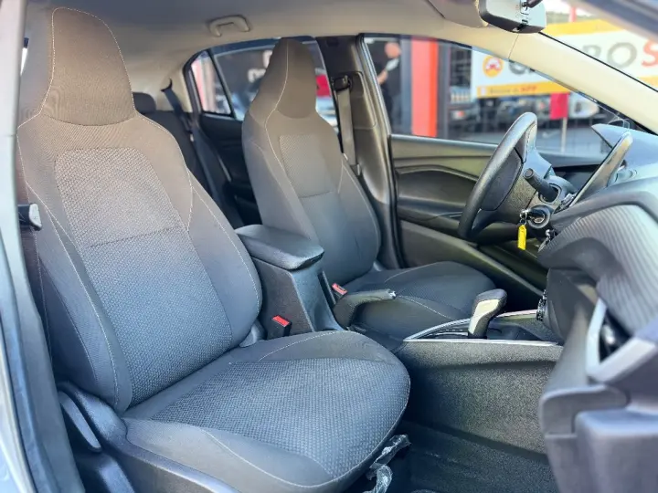 ONIX HATCH LT 1.0 12V TB Flex 5p Aut.