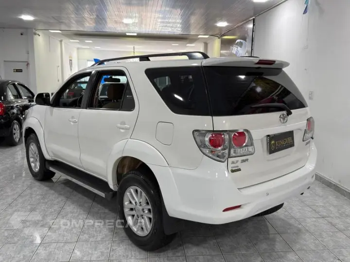 HILUX SW4 4X2SR