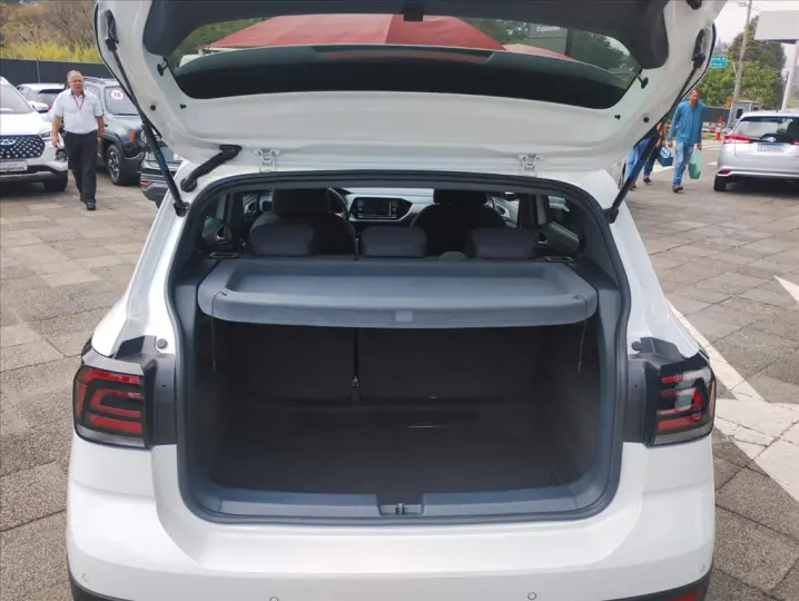 T-CROSS 1.0 200 TSI TOTAL FLEX AUTOMÁTICO