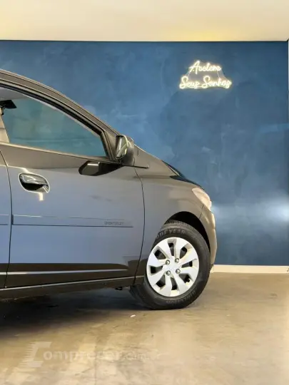 ONIX HATCH LT 1.0 8V FlexPower 5p Mec.