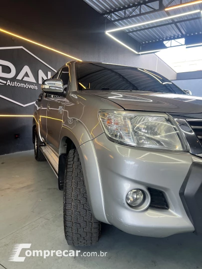 HILUX 2.7 SRV 4X2 CD 16V