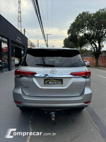 HILUX SW4 2.8 SRX 4X4 7 Lugares 16V Turbo Intercooler