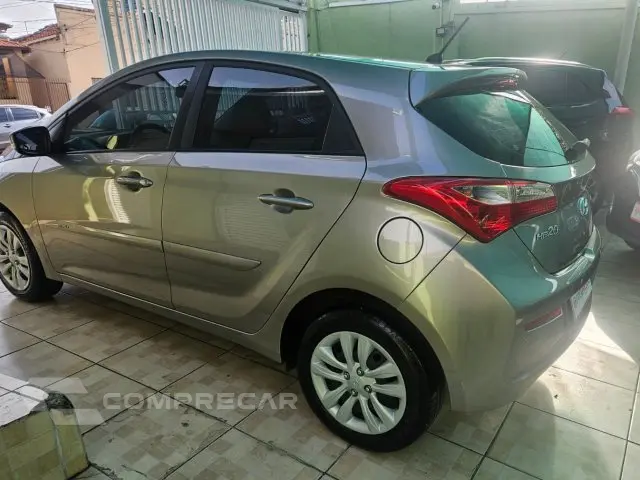 HB20 - 1.6 COMFORT PLUS 16V 4P AUTOMÁTICO