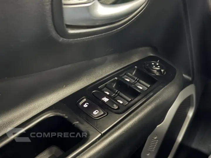 RENEGADE 1.8 16V FLEX LONGITUDE 4P AUTOMÁTICO