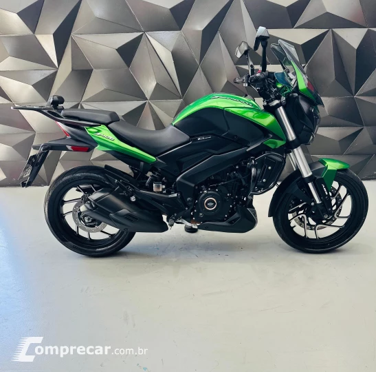 dominar 400