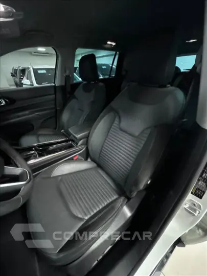COMMANDER 1.3 T270 TURBO FLEX LIMITED AT6