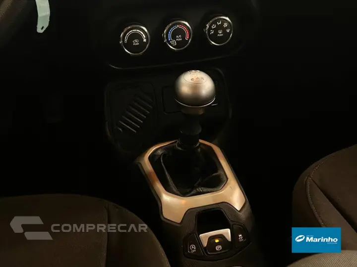 RENEGADE 1.8 16V FLEX 4P MANUAL