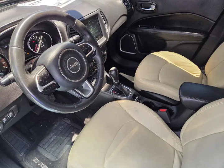 COMPASS 2.0 16V FLEX LONGITUDE AUTOMÁTICO