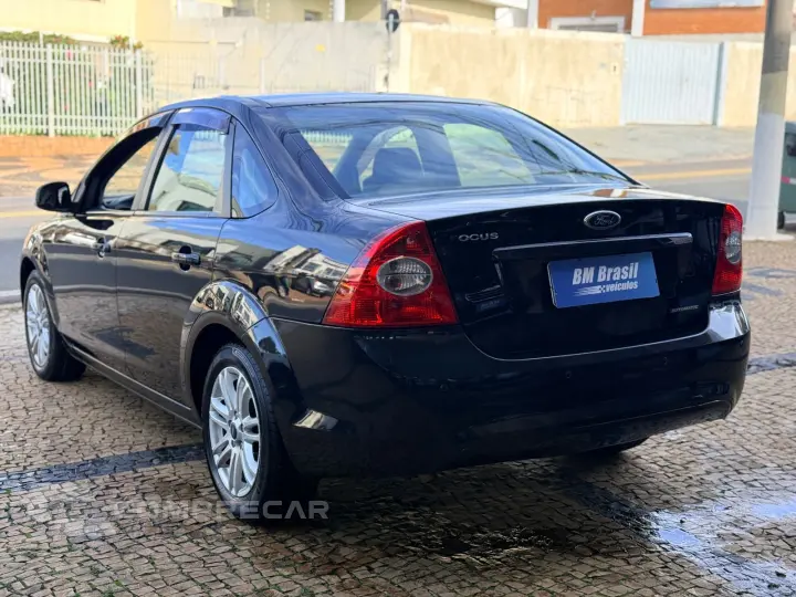 FOCUS 2.0 GLX Sedan 16V