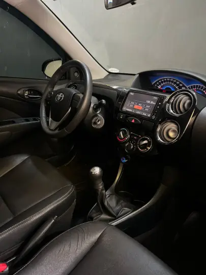 ETIOS XLS Sedan 1.5 Flex 16V 4p Mec.