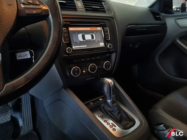 JETTA - 2.0 COMFORTLINE 4P TIPTRONIC