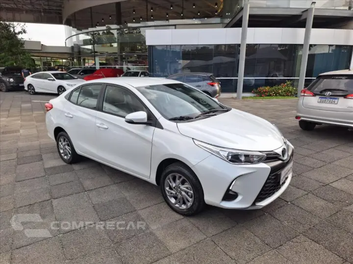 YARIS 1.5 16V FLEX SEDAN XS MULTIDRIVE