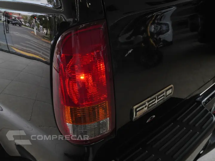 F-250 3.9 XLT 4X2 CS DIESEL 2P MANUAL