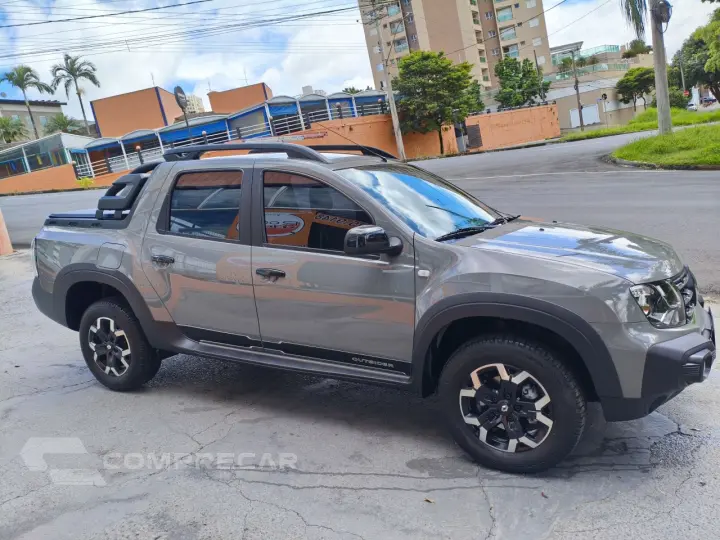Oroch 1.3 16V 4P OUTSIDER TURBO TCe AUTOMÁTICO CVT