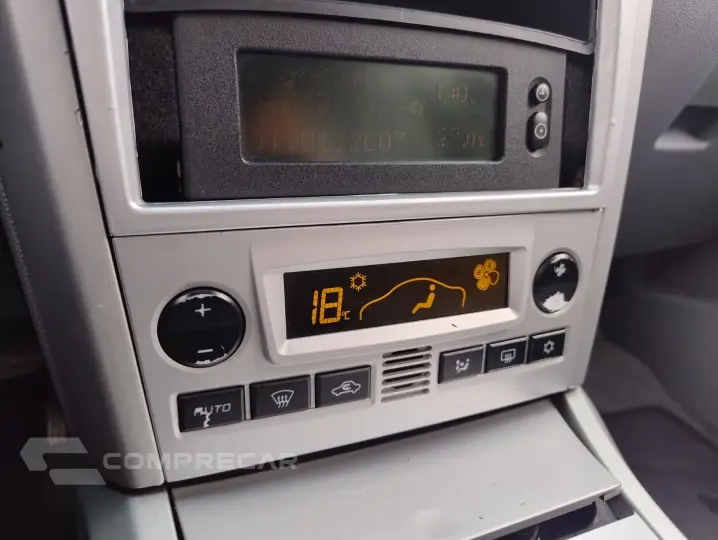 VECTRA 2.0 MPFI Elegance 8V