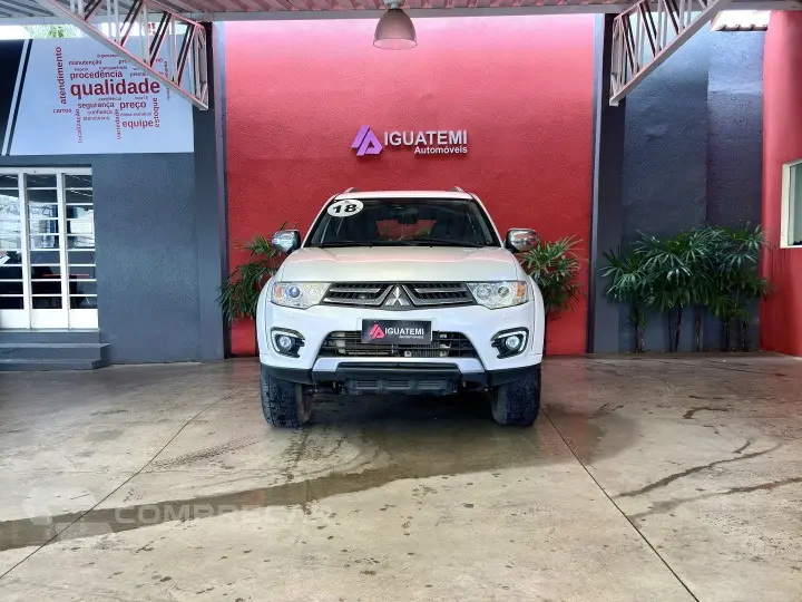 PAJERO 3.2 HPE 4X4 7 LUGARES 16V TURBO INTERCOOLER DIESEL 4P