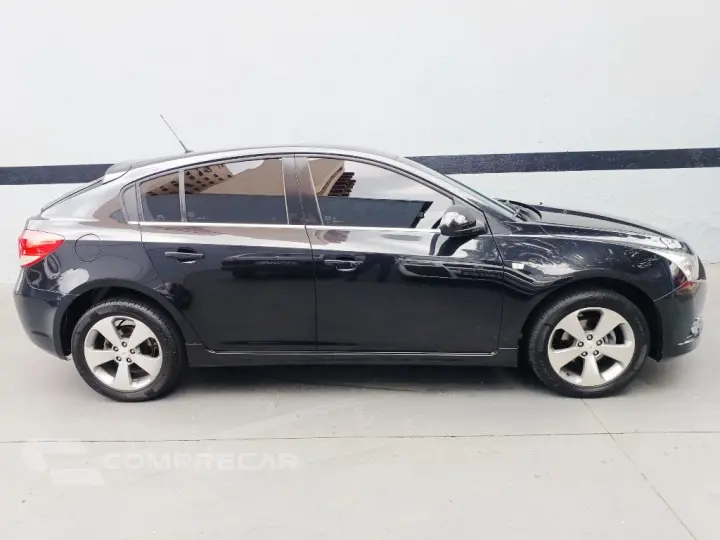 CRUZE HB Sport LT 1.8 16V FlexP. 5p Mec