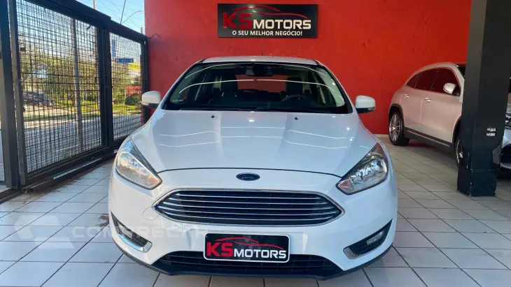 FORD FOCUS 2.0 TITANIUM HATCH 16V