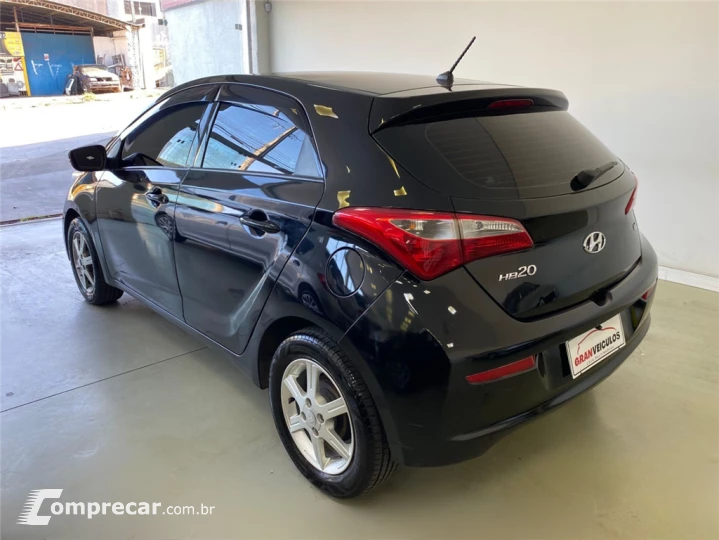 HB20 1.6 COMFORT PLUS 16V FLEX 4P MANUAL