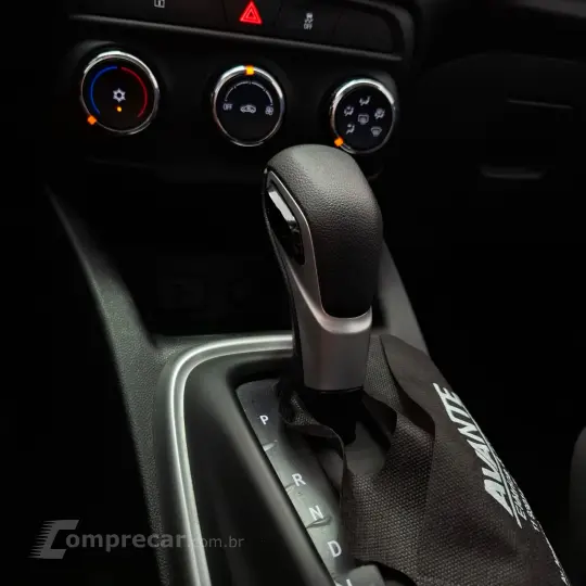 TRACKER LT 1.0 Turbo 12V Flex Aut.