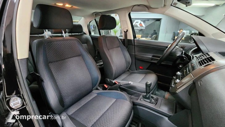 Polo Sed. COMFORT. 1.6 Mi Tot. Flex 8v