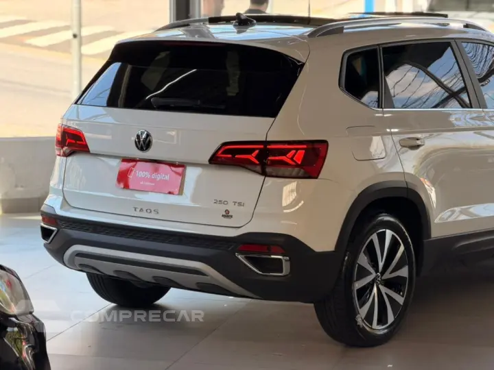 TAOS 1.4 250 TSI TOTAL FLEX HIGHLINE AUTOMÁTICO