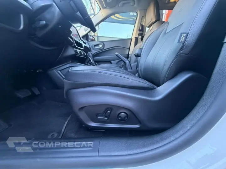 Toro Volcano 1.3 T270 4x2 Flex Aut.