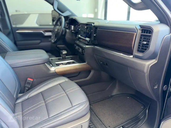 SILVERADO 5.3 V8 1500 High Country 4X4