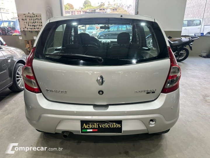 Sandero 1.6 EXPRESSION 8V FLEX 4P MANUAL
