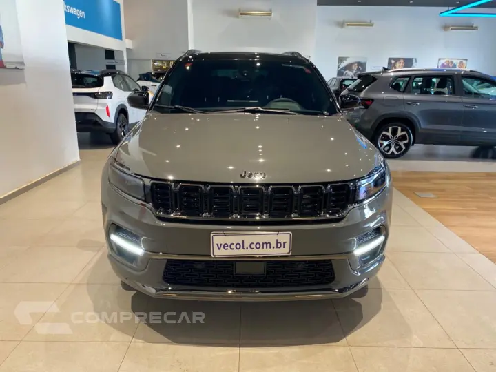 Commander 2.0 16V 4P HURRICANE 4 TURBO BLACKHAWK AUTOMÁTICO