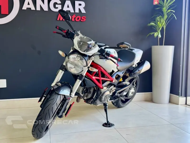 MONSTER 796