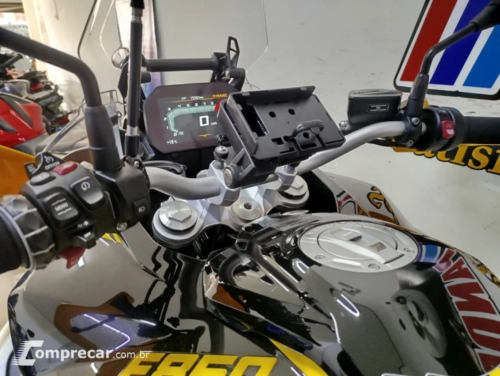 F 850 GS ADVENTURE 40 ANOS