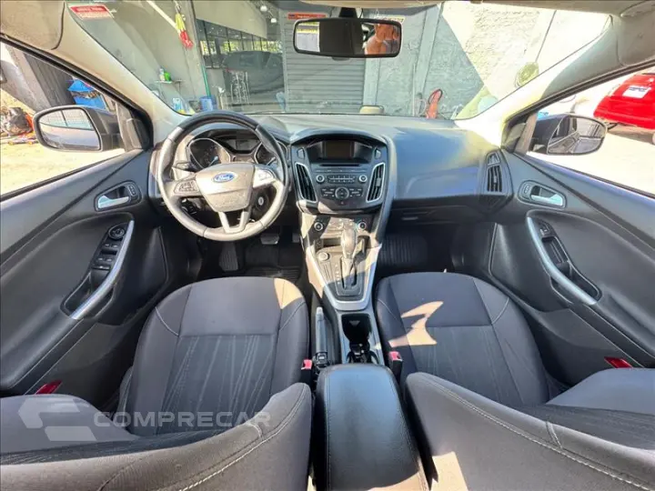 FOCUS 2.0 SE Plus Fastback 16V