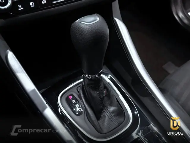 FASTBACK - 1.0 TURBO 200 AUDACE CVT