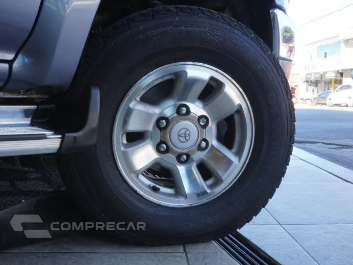 HILUX SW4 2.7 4X4 16V GASOLINA 4P MANUAL