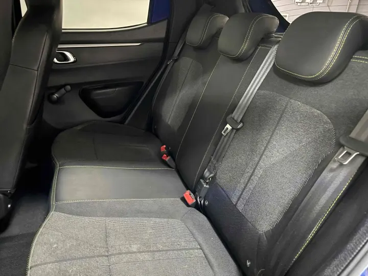 KWID 1.0 12V SCE FLEX OUTSIDER MANUAL