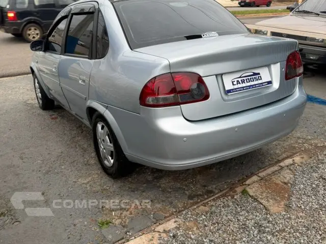 CLASSIC - 1.0 MPFI LS 8V 4P MANUAL
